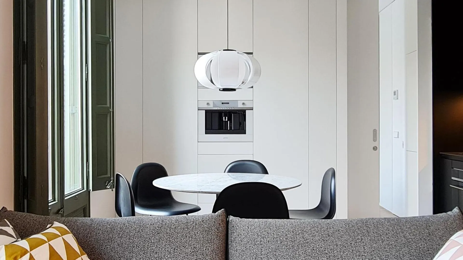 Апартаменты Elegant Minimalist Retreat In Барселона
